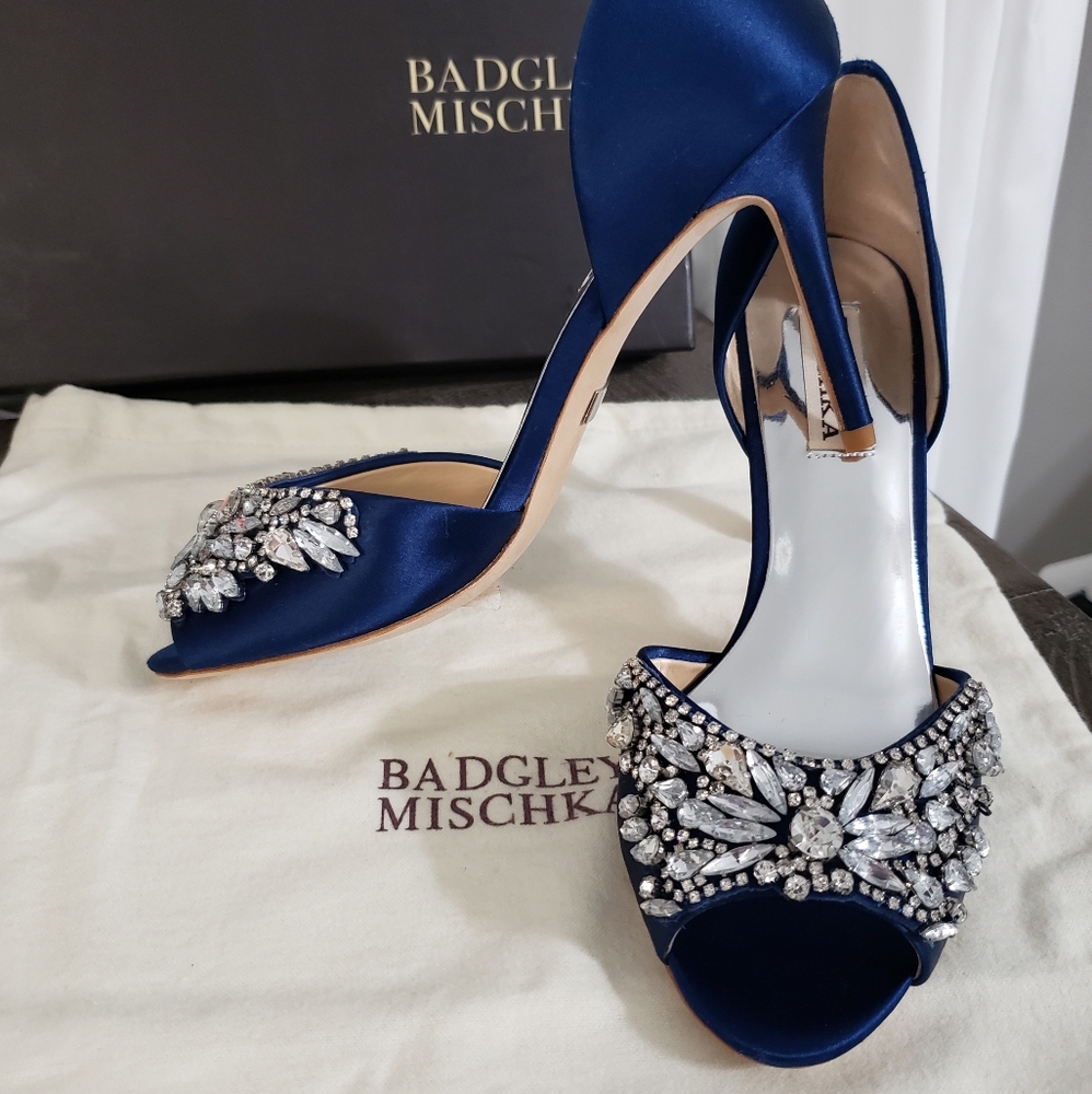 Badgley Mischka pumps sz 7